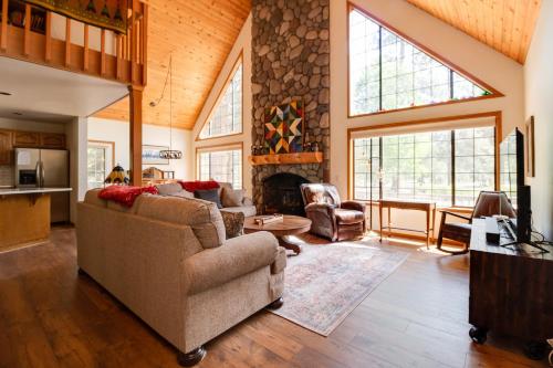 Lariat House — 4-Star Luxury Hotel in Sisters, United States