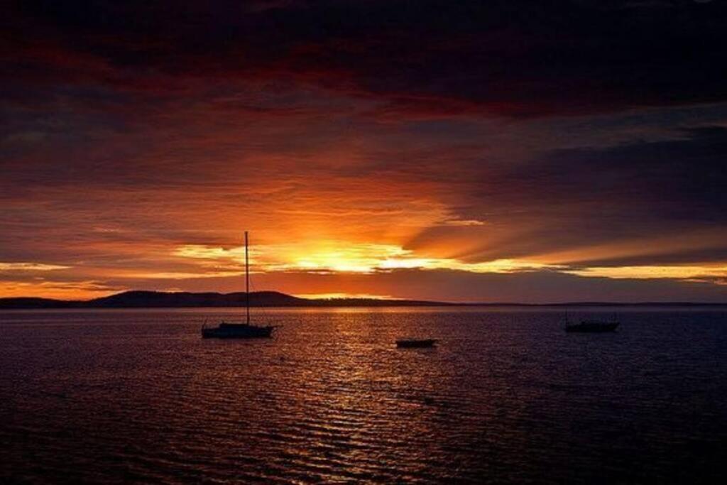 H&H Studio Overlooking Boston Bay Port Lincoln — 4-Star Luxury Hotel in Port Lincoln, Australia