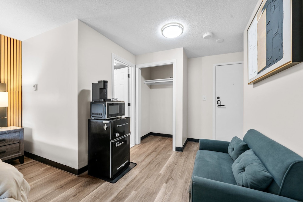 Green Harbor Hotel - photo 35