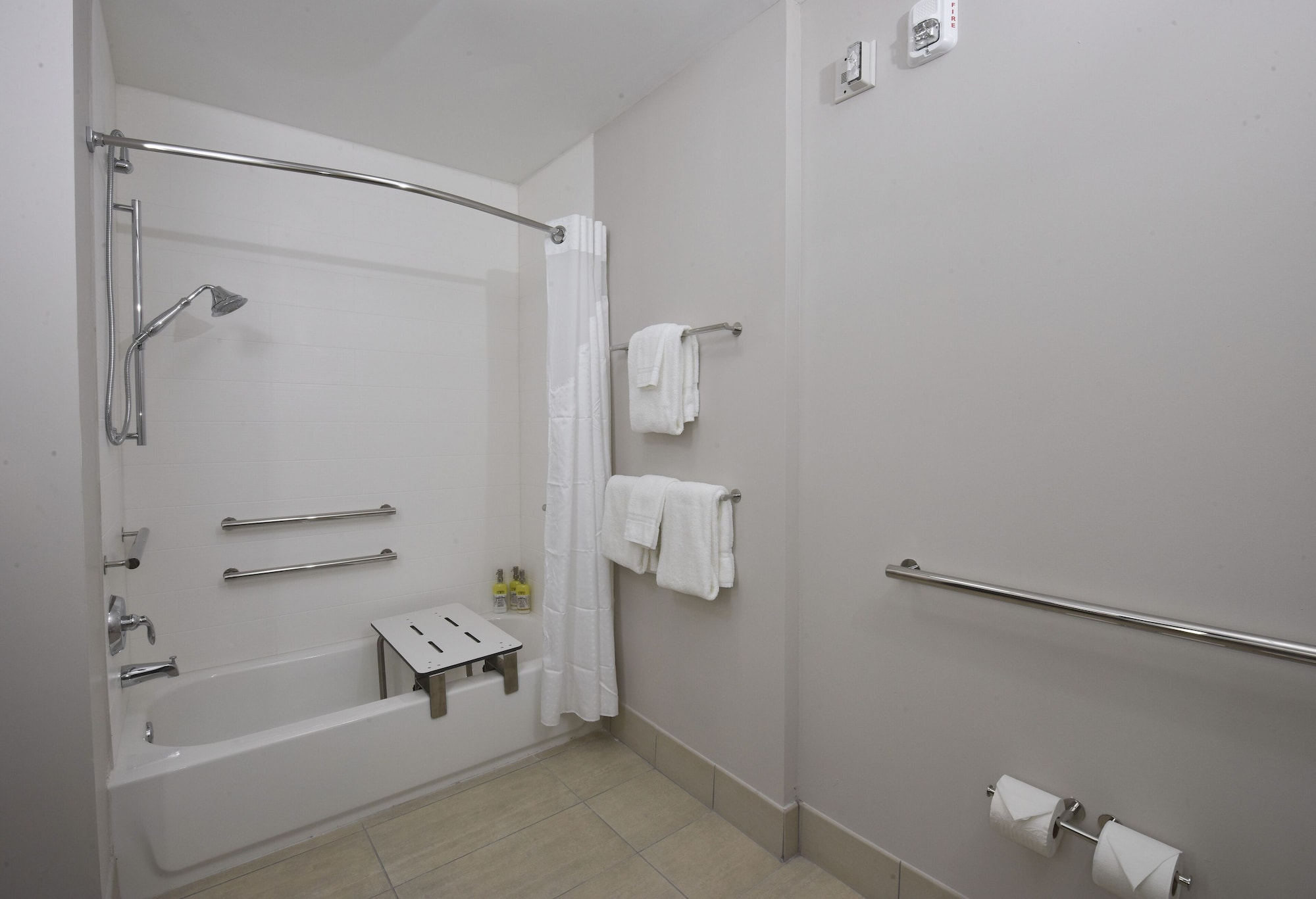 Holiday Inn Express & Suites Orlando Southeast by IHG - photo 2