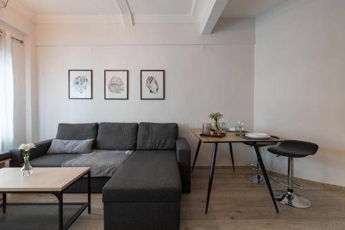 Urban Harmony Apartment — 4-Star Luxury Hotel in Thessaloniki, Greece