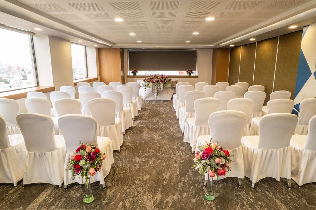Galeria Plaza Reforma Salon Hamburgo