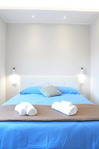 Casa Luna nel Cuore di Cagliari a 10 minuti in macchina dalle Spiagge più Belle — 4-Star Luxury Hotel in Cagliari, Italy