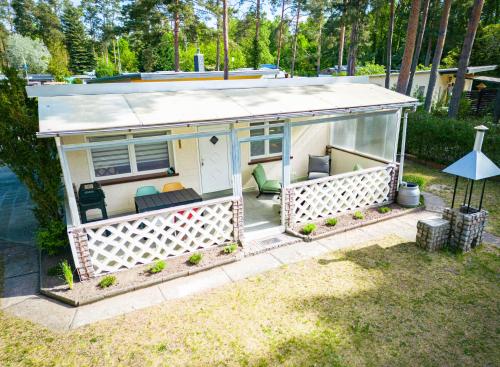 Waldbungalow Mit Wlan Und Terrasse In Seenahe Hund Willkommen — Gommern