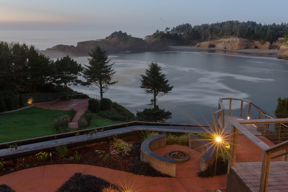 Whale Cove Inn - photo 32