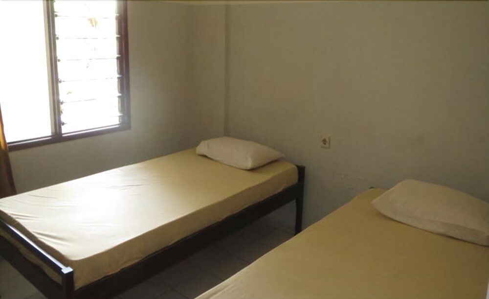 Netral Hotel — Jombang — photo 5
