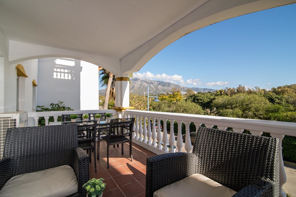 Dama De Noche Escape in Marbella, Spain