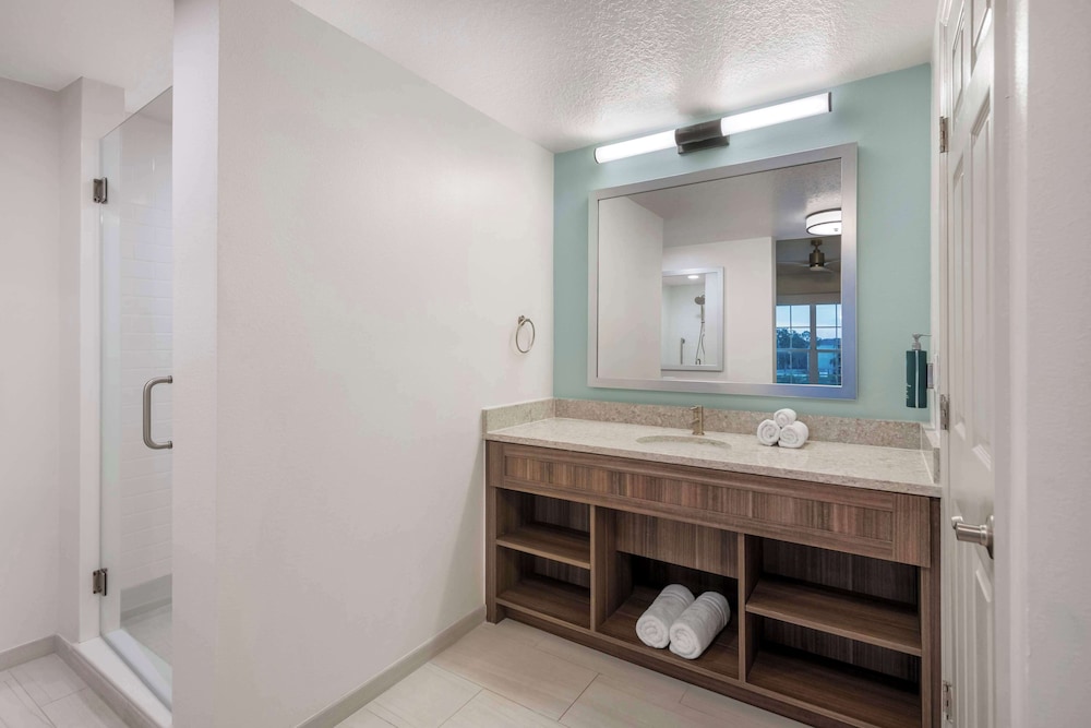 Hilton Vacation Club Aqua Sol Orlando West - photo 50