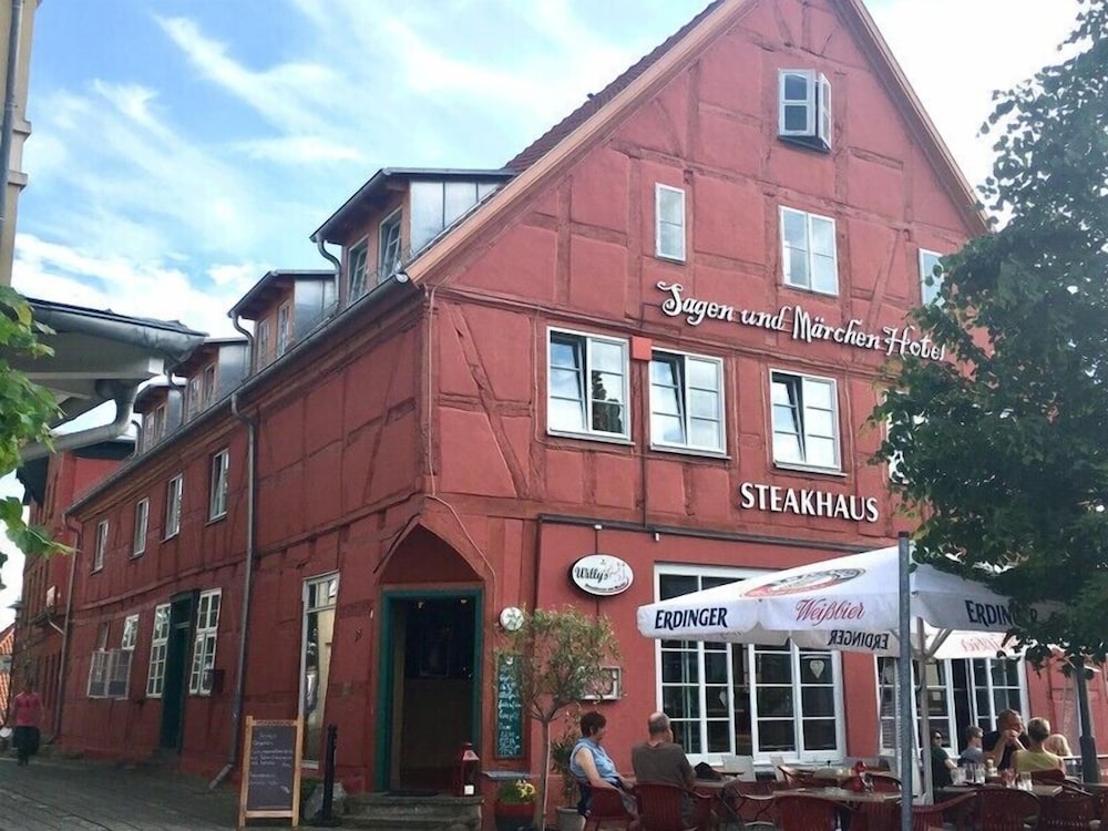 Märchenhotel Bergen — Bergen Auf Ruegen — photo 2