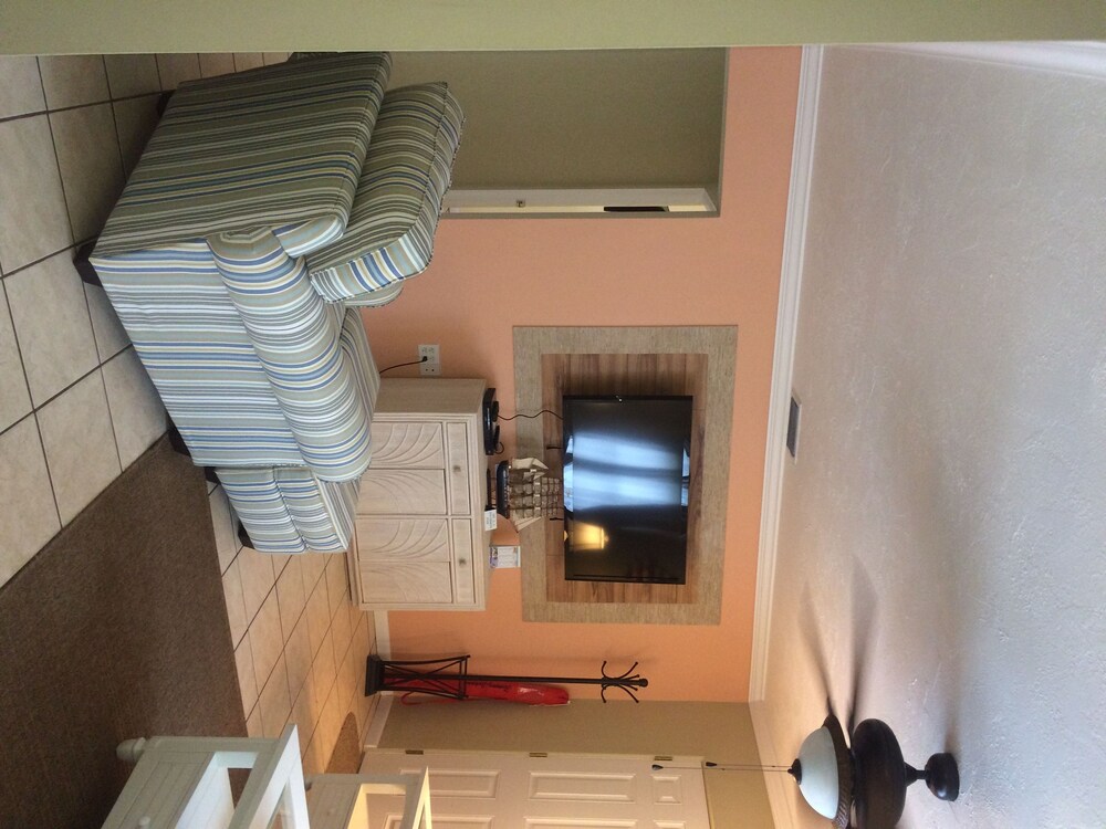 Queen's Gate Resort - photo 18