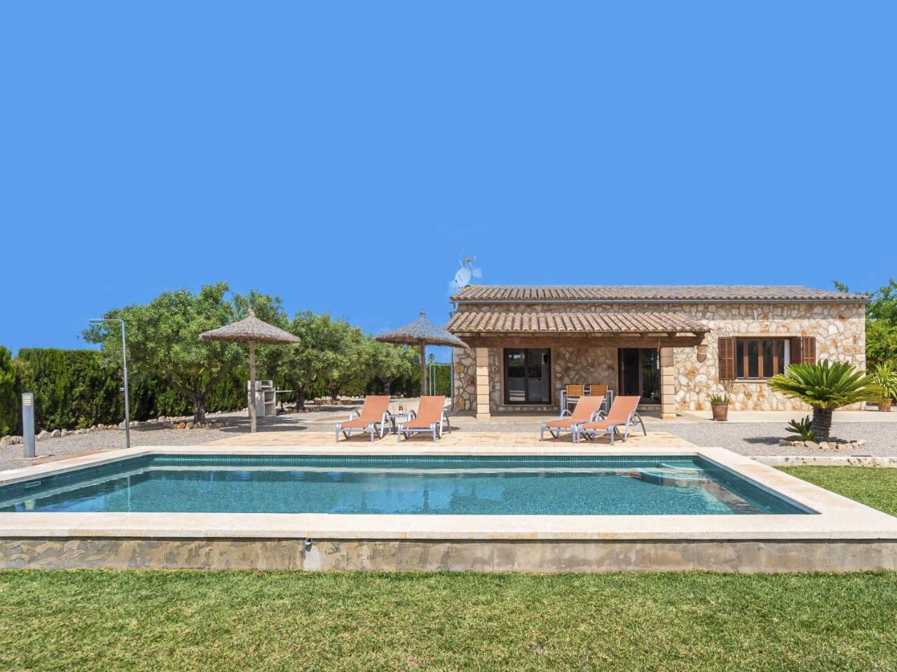 Holiday Home Marinassa by Interhome — 4-Star Luxury Hotel in Campos, Spain