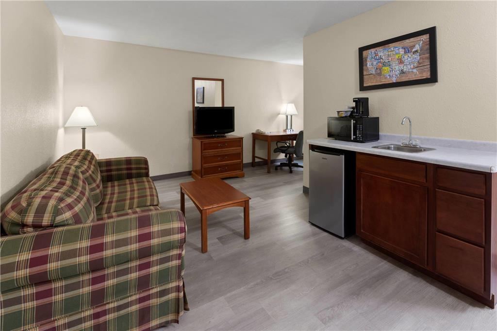 Baymont by Wyndham Iron Mountain - photo 26