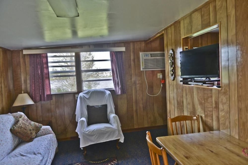 Lake Ida Beach Resort - photo 10