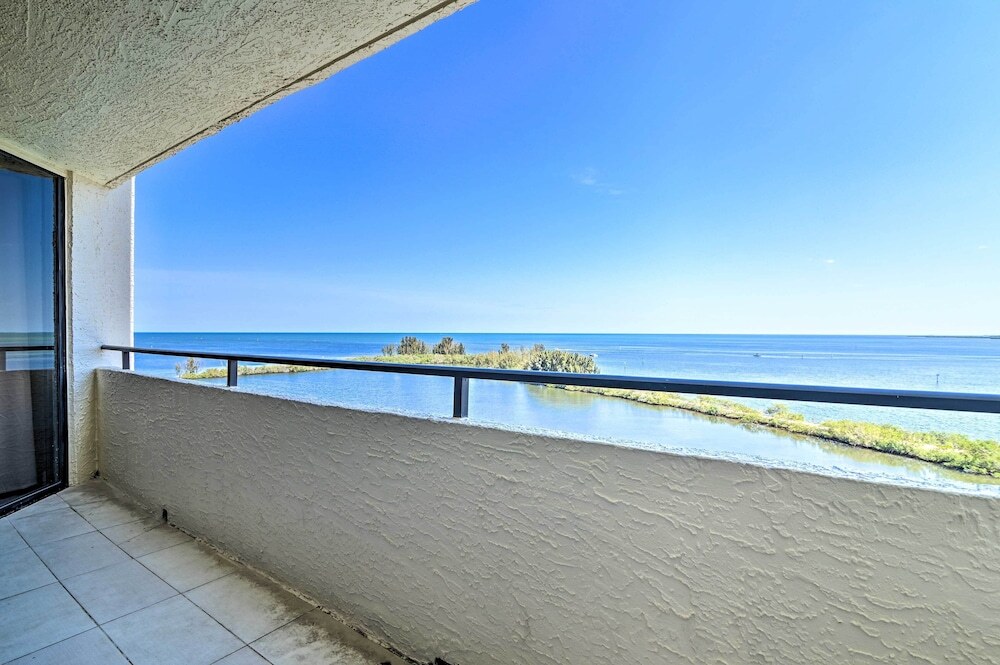 Waterfront Condo Resort Pool Tennis and Beach - photo 6