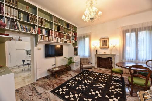 Soderini Splendor: First Floor Palazzo Charm at Castello Square — 4-Star Luxury Hotel in Venice, Italy
