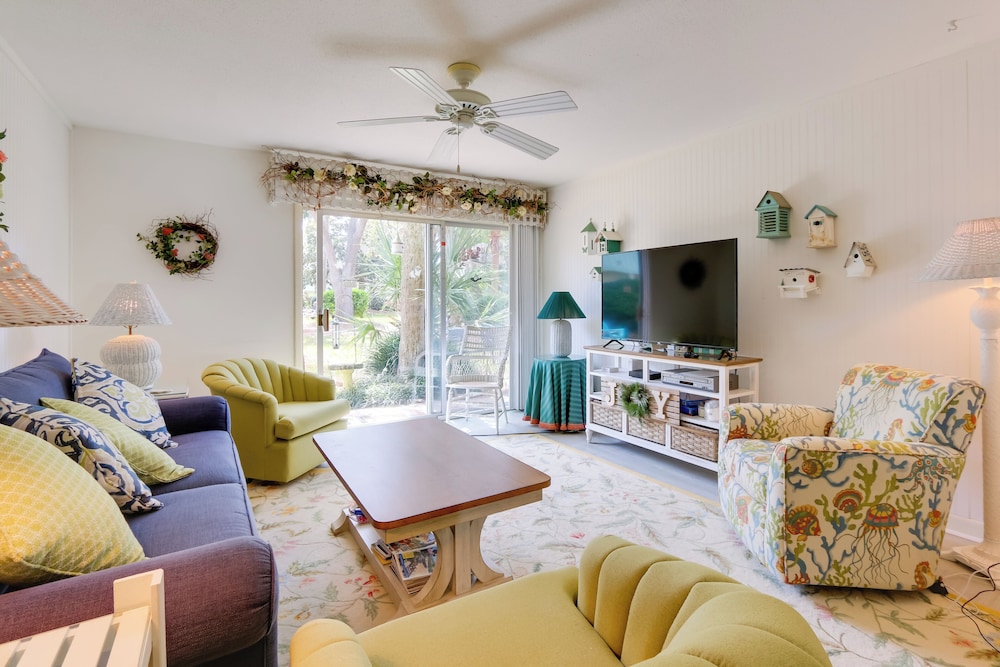 Close to Beach & Coligny Plaza: Hilton Head Condo — 4-Star Luxury Hotel in Hilton Head Island, United States