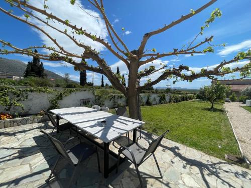 Agrivilla Mycenae Escape — hotel in Monastiraki