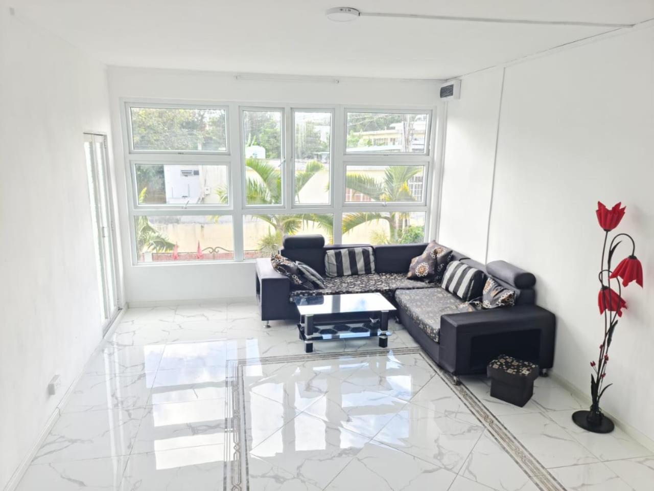 Lovely Brand New Luxury 2 Bedroom Apartment in Vacoas Mauritius — 4-Star Luxury Hotel in Vacoas, Mauritius