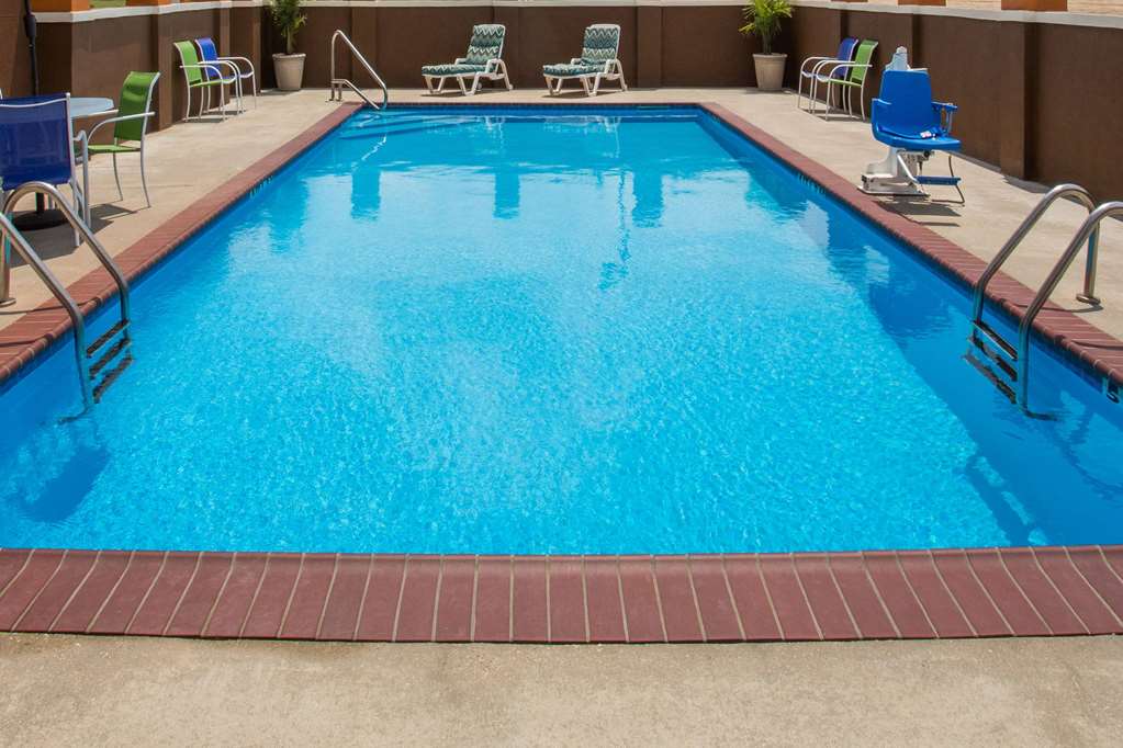 Days Inn & Suites by Wyndham Thibodaux - photo 9