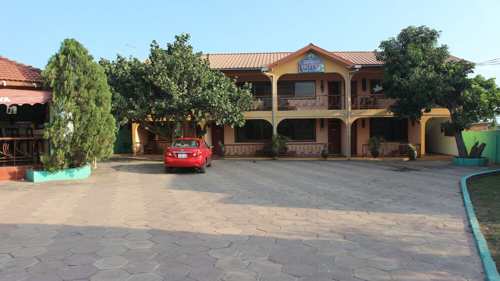 De Mod Hotel in Kasoa, Ghana
