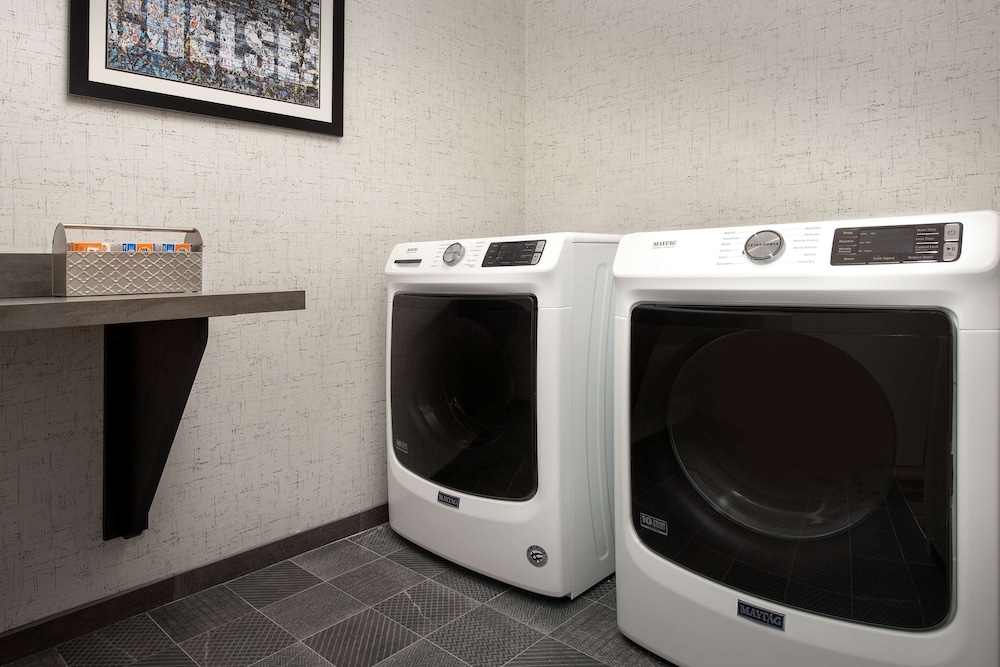 Hampton Inn Boston Logan Airport Chelsea - photo 20