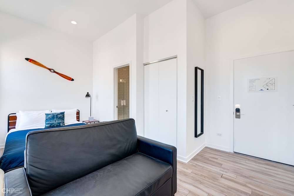 Chicago Third Floor Studio by 747 Lofts - photo 35
