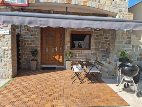 Apartma Na razgledni poti — 4-Star Luxury Hotel in Dekani, Slovenia