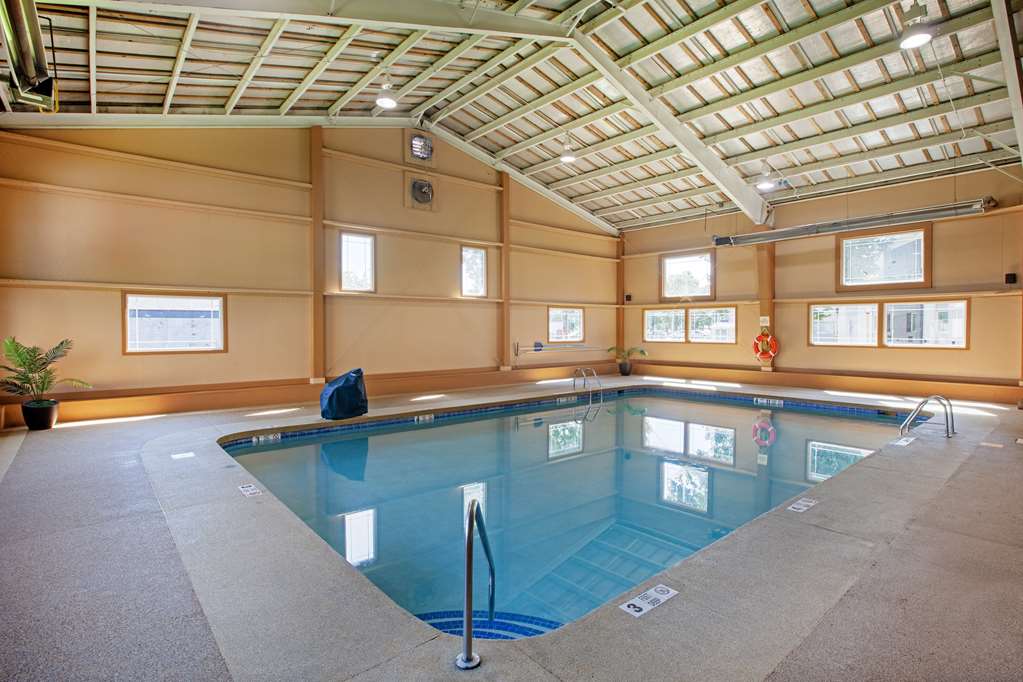 Best Western Summit Inn - photo 42