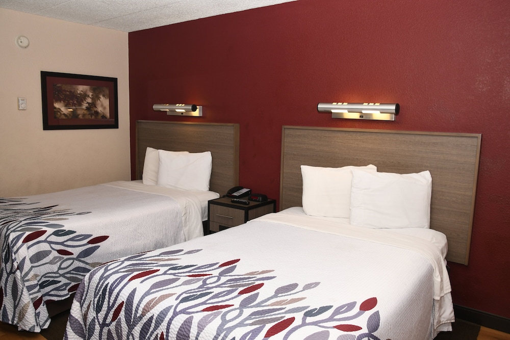 Red Roof Inn Richmond South - photo 10