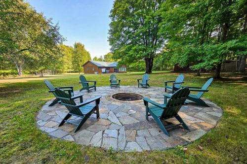 Trout Lily Cabin — 4-Star Luxury Hotel in Beulah, United States