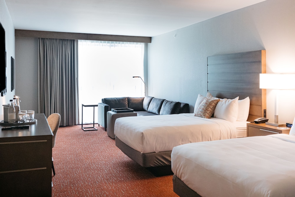 Revel Hotel Des Moines Urbandale Tapestry Collection by Hilton - photo 45