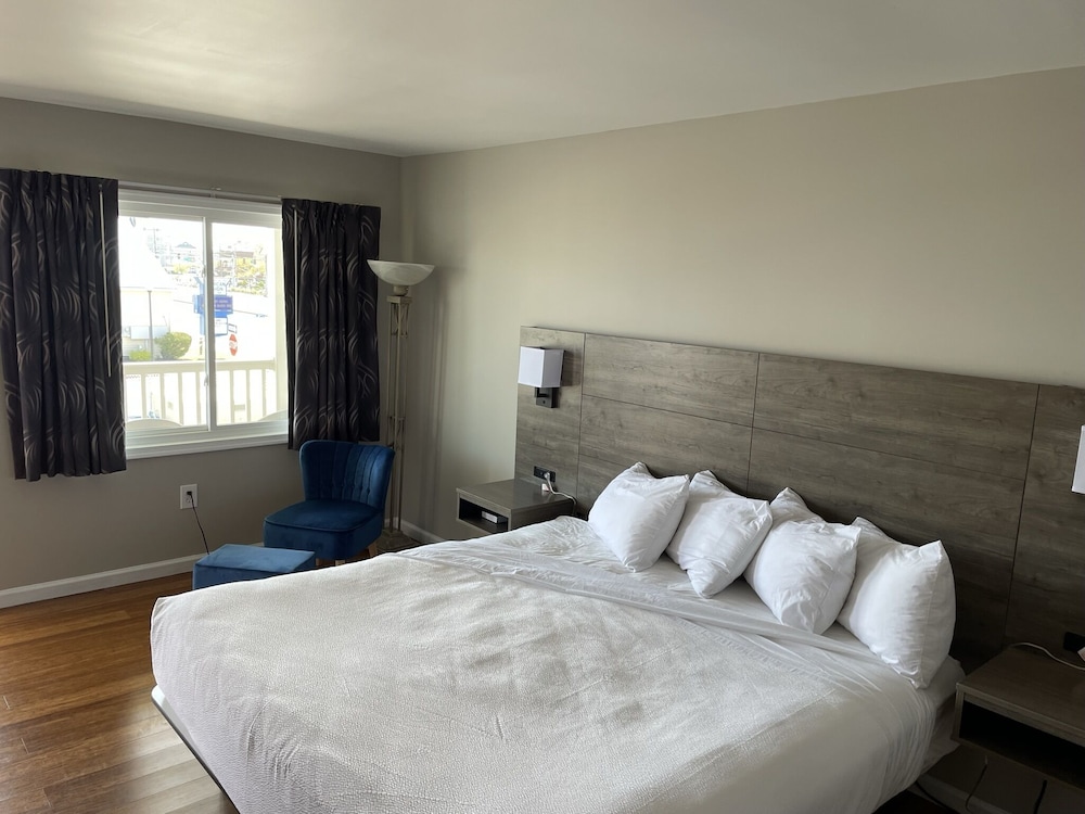 Kings Arms Motel - photo 7