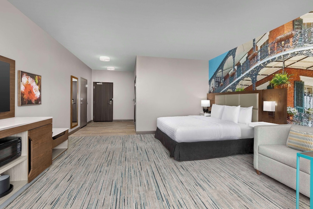Hampton Inn by Hilton New Orleans French Quarter Market Area - photo 12
