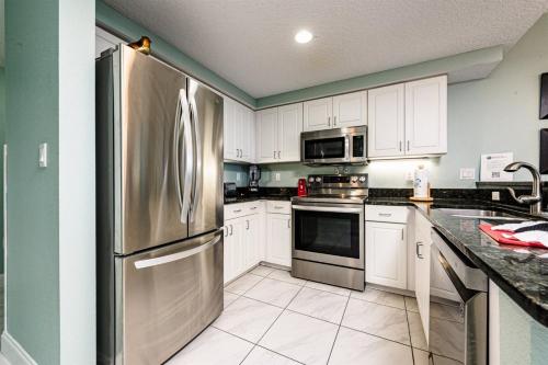 Unit 2322 Ocean Walk 3 Bedroom Ocean Front — 4-Star Luxury Hotel in Daytona Beach, United States