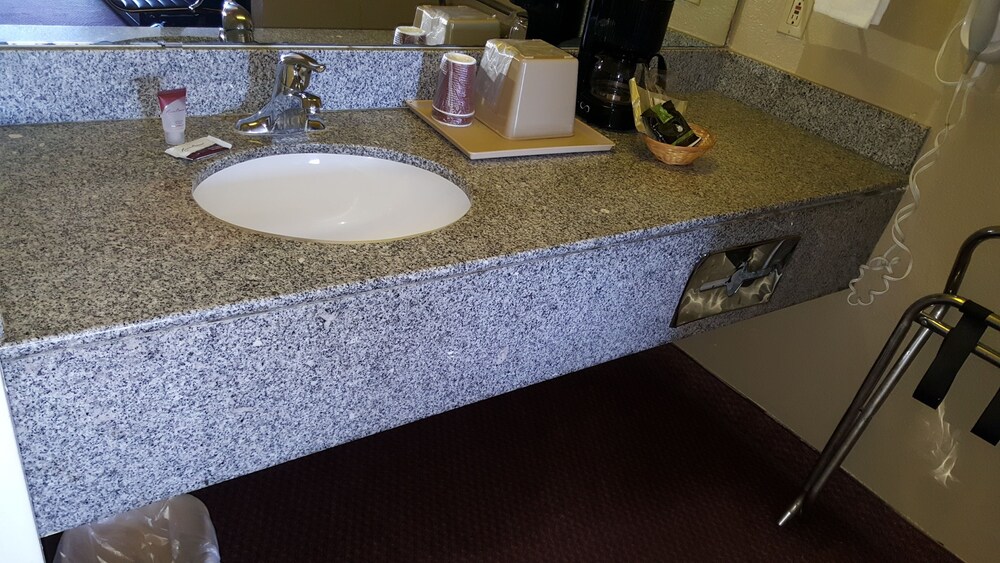 Inn of Rockwall - photo 15