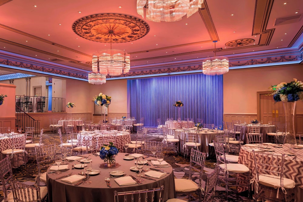 Sheraton Commander Hotel - photo 65