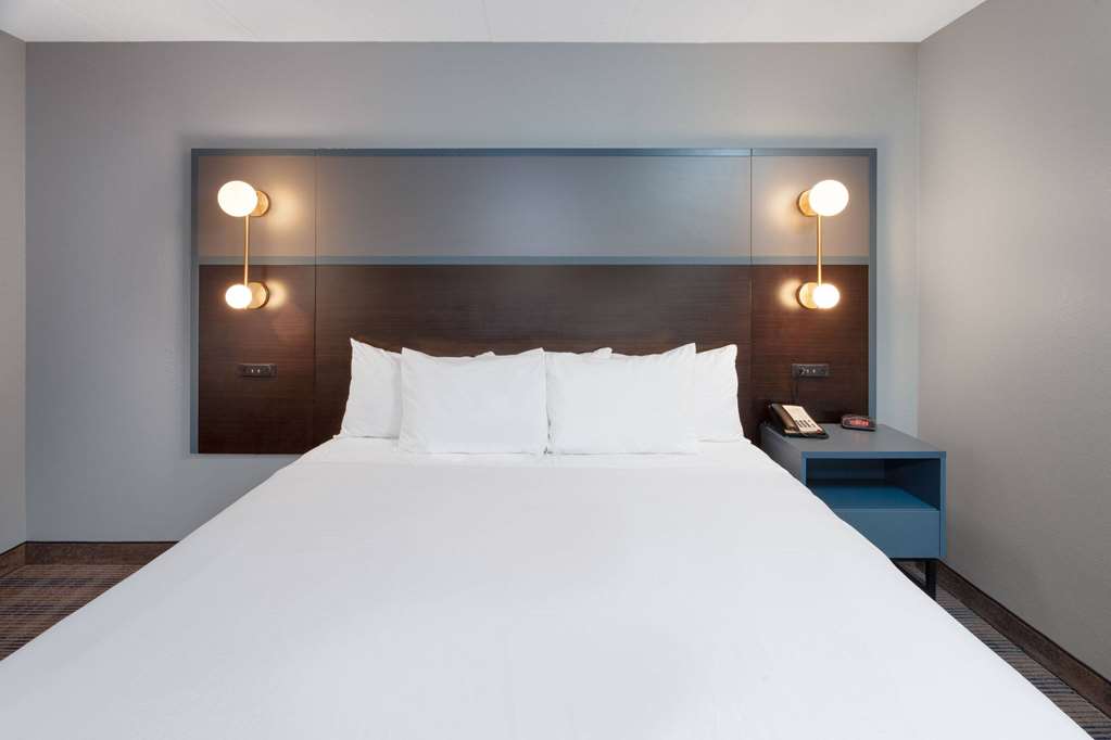 AmericInn by Wyndham Peoria - photo 11