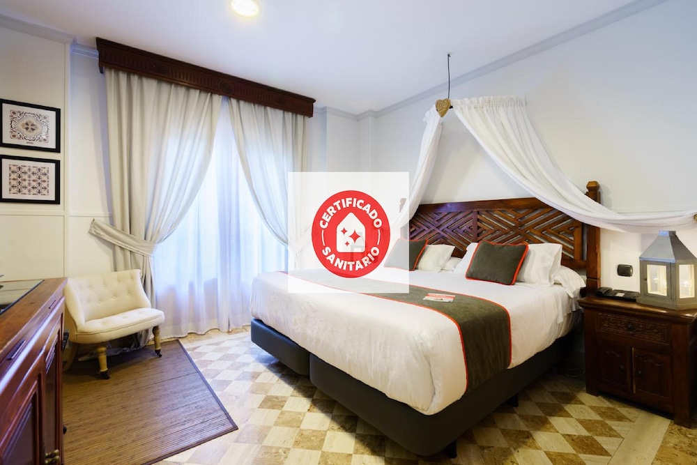 Hotel Boutique Reina Mora