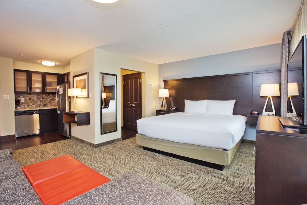 Staybridge Suites Austin South Interstate Hwy 35 by IHG - photo 20