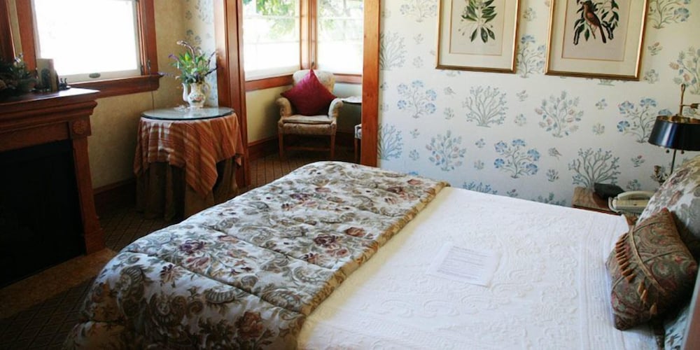 Pacific Grove Inn - photo 7