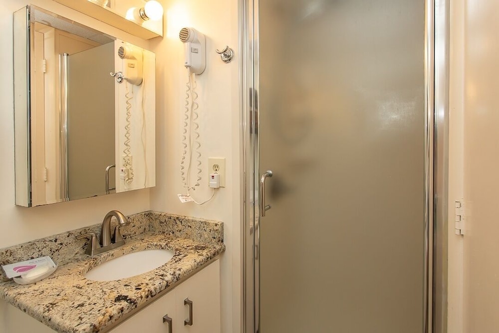 Royal Garden Resort 1406 2 Bedroom Condo by RedAwning - photo 17