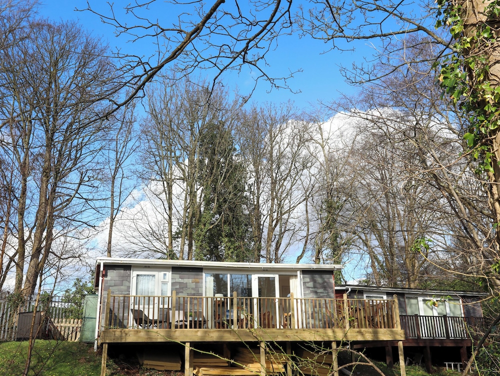 Treetops - carbon neutral hotel in Caernarfon