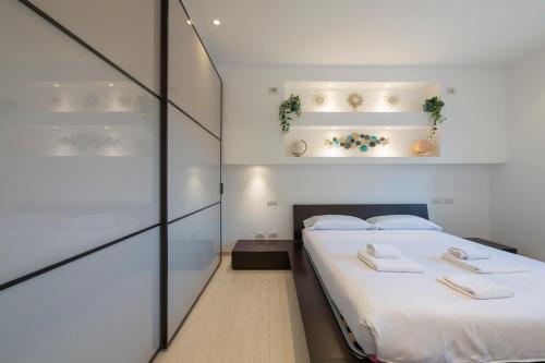 IHost Apartment Tito Livio 20 — 4-Star Luxury Hotel in Milan, Italy