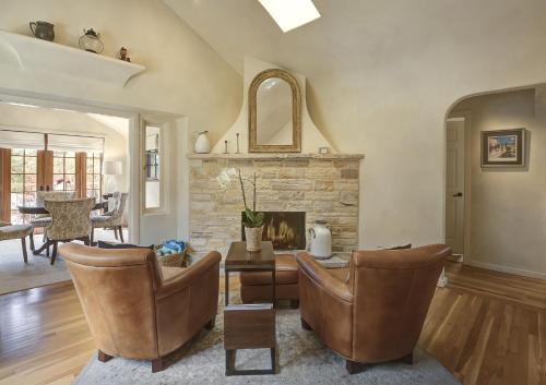 3770 Stone's Throw home — 4-Star Luxury Hotel in Carmel, United States