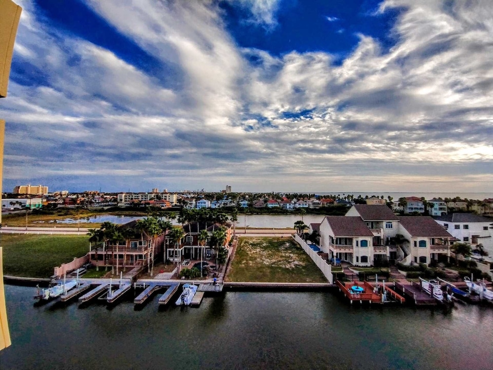 Landfall Towers 71 Minium 2 Bedroom Condo by RedAwning - photo 28