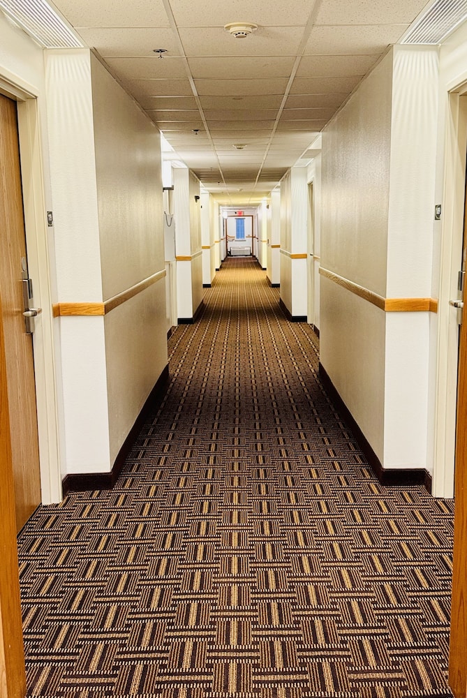 Forest City Inn - photo 38