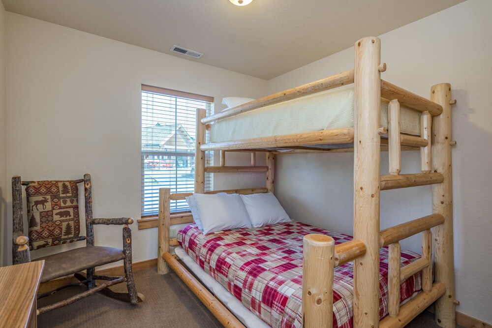 Dover Bay Resort - photo 8