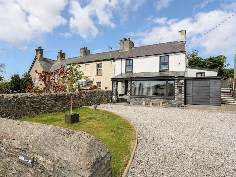 Dolwar in Amlwch, United Kingdom