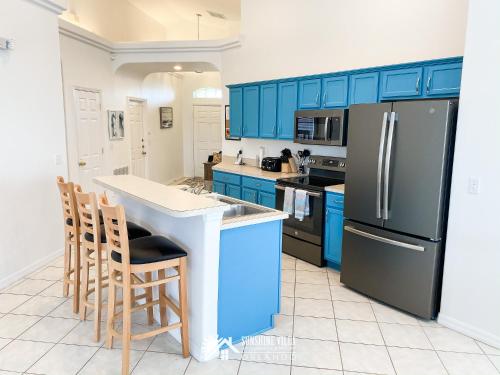 Affordable Luxury Home Near Walt Disney World Sunshine Villa at Glenbrook Resort Orlando Florida — 4-Star Luxury Hotel in Orlando, United States