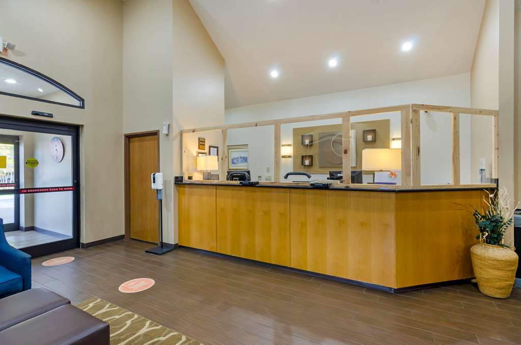 Comfort Inn Atkins Marion I 81 - photo 9
